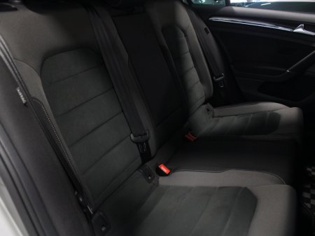 2018 Volkswagen Golf - photo 30