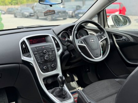2015 Opel Astra - photo 18