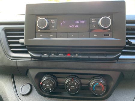 2023 Renault Trafic - photo 20
