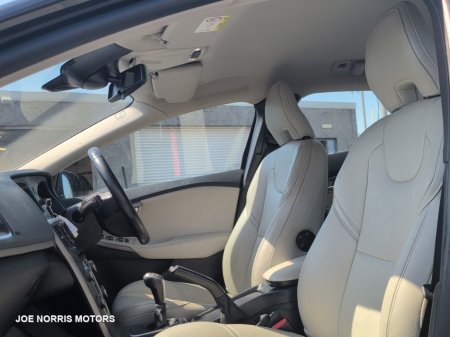 2016 Volvo V40 - photo 2