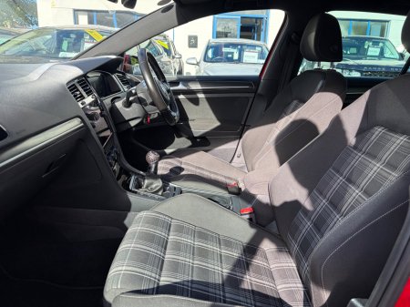 2017 Volkswagen Golf - photo 4