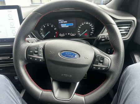 2025 Ford Focus - photo 7