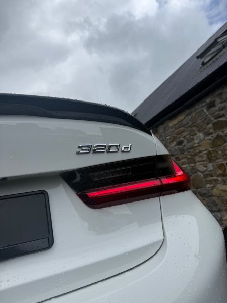 2022 BMW 3-Series - photo 7