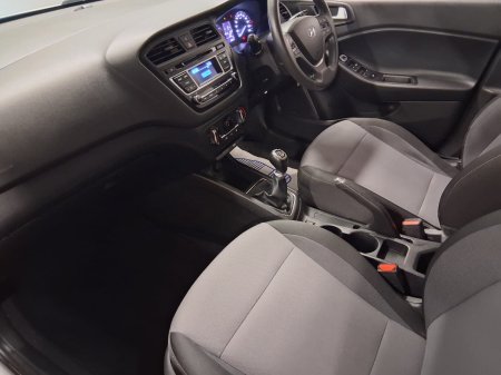 2017 Hyundai i20 - photo 7