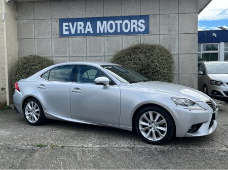 2015 Lexus IS - photo 3
