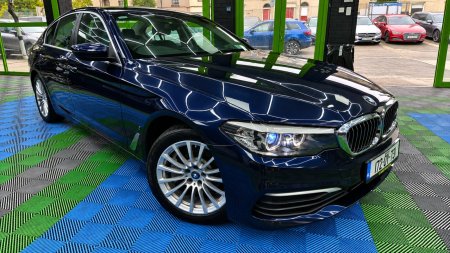 2017 BMW 5-Series - photo 2