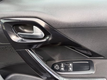 2019 Peugeot 208 - photo 18