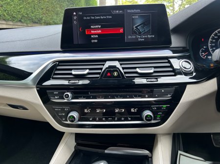 2018 BMW 5-Series - photo 14