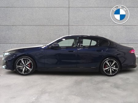 2026 BMW 5-Series - photo 3
