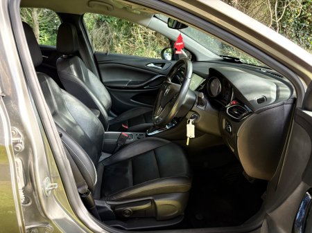 2017 Vauxhall Astra - photo 7