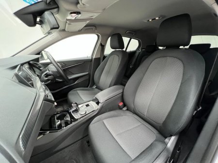 2023 BMW 1-Series - photo 12