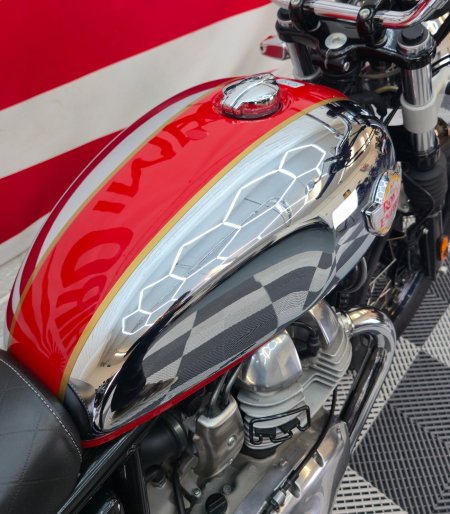 2025 ROYAL ENFIELD Interceptor 650 - photo 43
