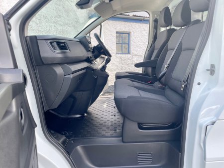 2023 Renault Trafic - photo 24