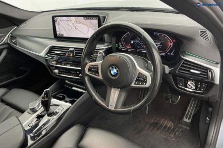 2021 BMW 5-Series - photo 3