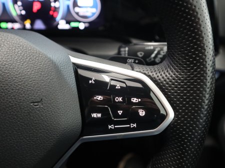 2023 Volkswagen Golf - photo 14