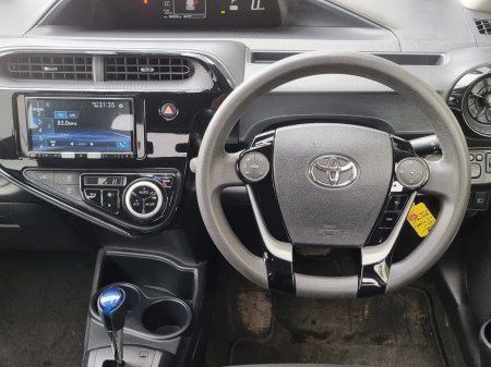 2021 Toyota Aqua - photo 19