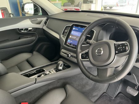 2024 Volvo XC90 - photo 8