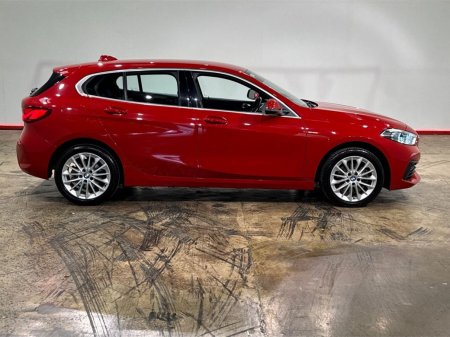 2023 BMW 1-Series - photo 2