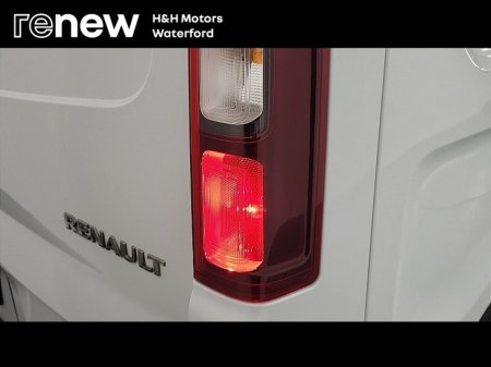 2022 Renault Trafic - photo 16