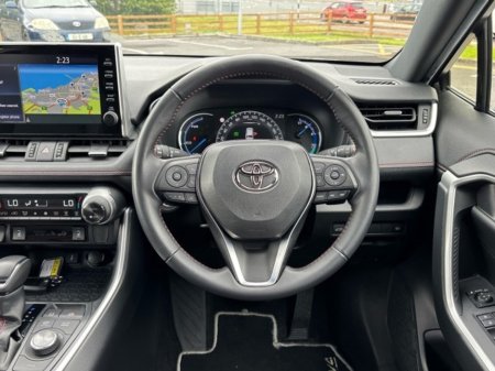 2022 Toyota RAV4 - photo 8