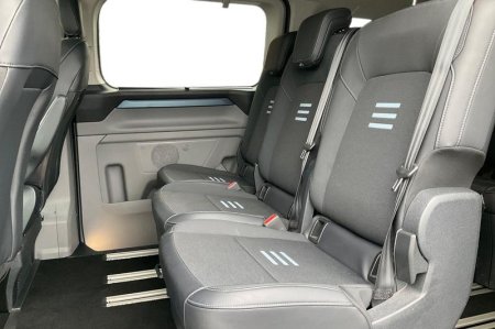 2025 Ford Tourneo Custom - photo 11