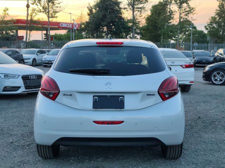 2017 Peugeot 208 - photo 5