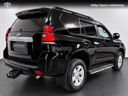2021 Toyota Land Cruiser - photo 2
