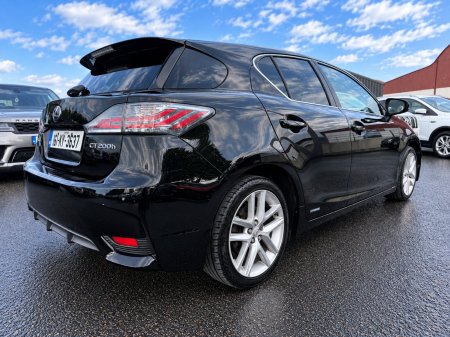 2016 Lexus CT - photo 2