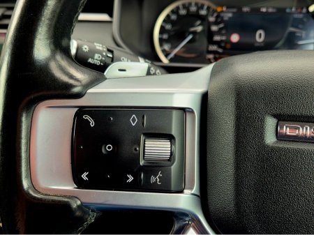 2022 Land Rover Discovery - photo 11