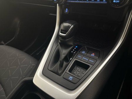 2021 Toyota RAV4 - photo 16