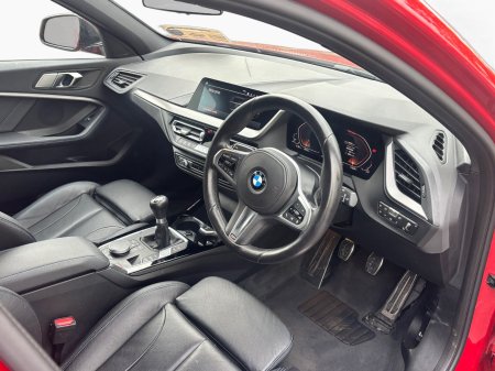 2022 BMW 1-Series - photo 9