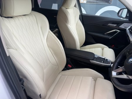 2023 BMW iX1 - photo 9