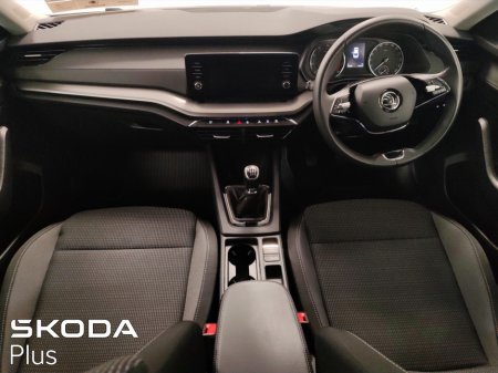 2024 Skoda Octavia - photo 2