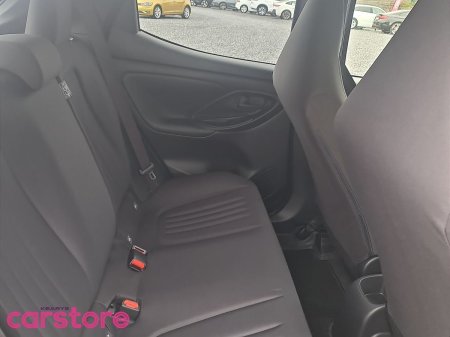 2022 Toyota Yaris - photo 13