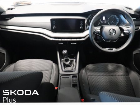 2024 Skoda Octavia - photo 2