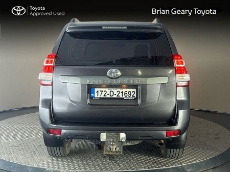 2017 Toyota Land Cruiser - photo 4