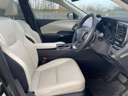 2025 Lexus RX450H+ - photo 6