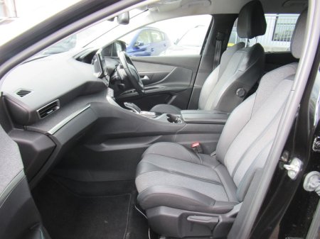 2022 Peugeot 5008 - photo 9
