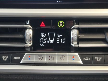 2022 BMW 3-Series - photo 16
