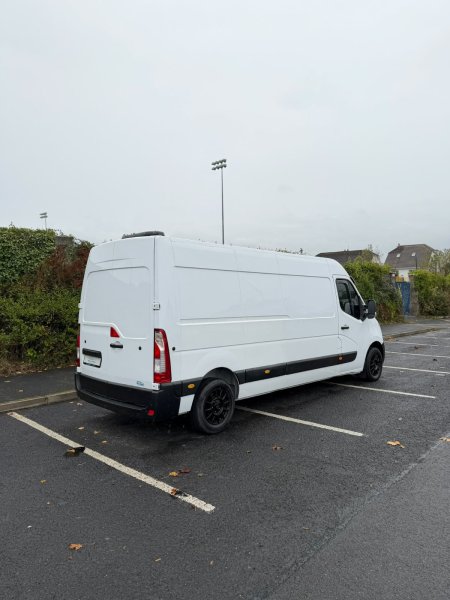 2021 Vauxhall Movano - photo 11