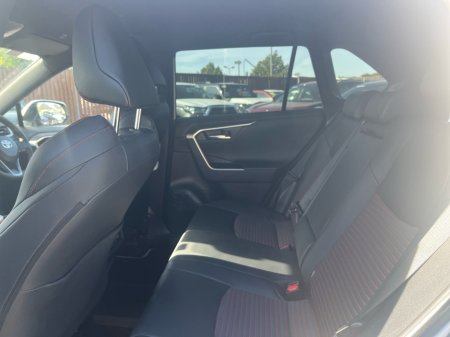 2025 Toyota RAV4 - photo 7