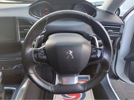 2016 Peugeot 308 - photo 12