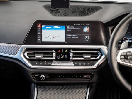 2022 BMW 3-Series - photo 15