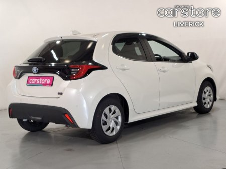 2021 Toyota Yaris - photo 3