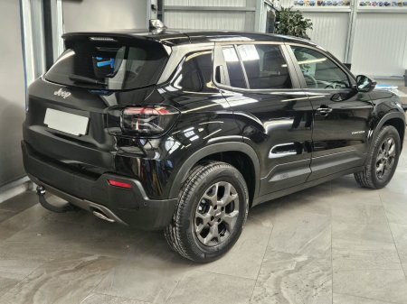 2026 Jeep Avenger - photo 2