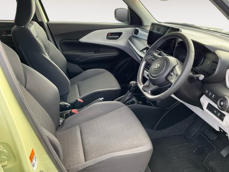 2025 Suzuki Swift - photo 9
