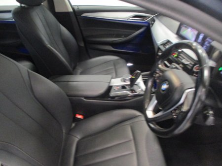 2023 BMW 5-Series - photo 16