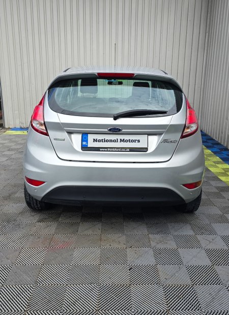 2017 Ford Fiesta - photo 3