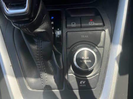 2021 Toyota RAV4 - photo 17
