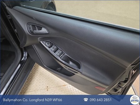 2017 Ford Focus - photo 20
